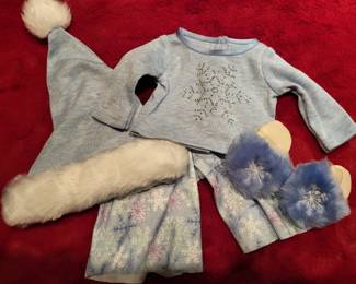 American Girl Doll collections - clothes 