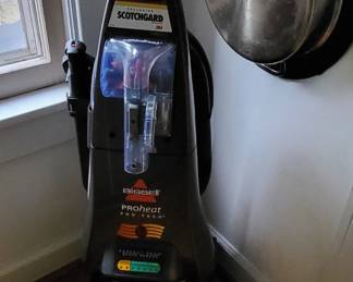 Bissell Proheat 12 amps carpet cleaner 