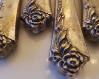 6 Oneida Heirloom Sterling Silver Handle Dinner Knives Damask Rose No Monograms