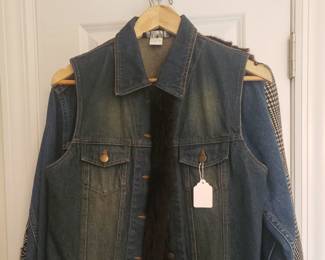 Mix It - Jean vest w/15% Rabbit fur & faux fur trim 