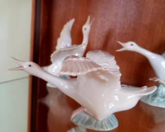 Lladro 3 Frantic Geese 
