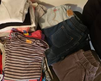 Lots and Lots of great girls clothes - more pictures coming soon