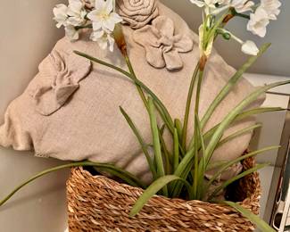 30% Off Beautiful new home decor items from Lauren at Boxwood in W. Dundee 