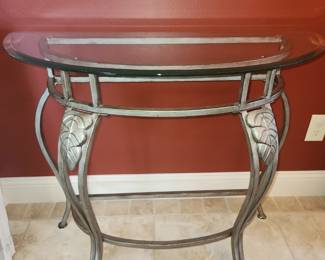 Coordinating mirror available