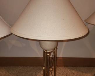 Qty 2 table lamps