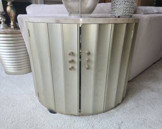 Demilune cabinet