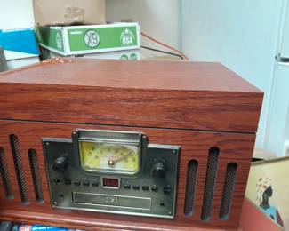 Vintage radio $45.00