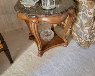 End table, Thomasville "Villa Soleil "