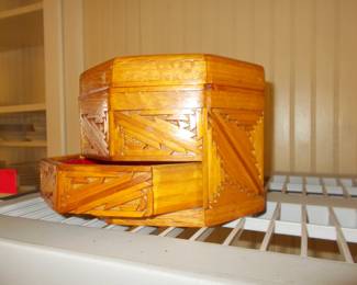 Trap art style drawered box
