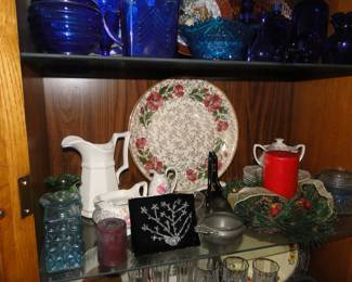 Focus on that black "be-dazzled" piece in the front.  Commit it to memory, you will see why in about 145 pictures from now