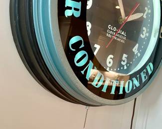Wonderful restaurant neon lighted clock probably from NYC vintage