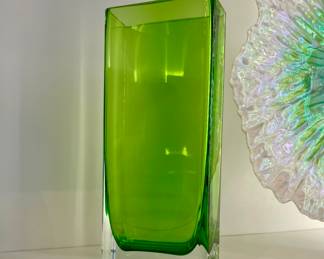 Large green mid-century modern green glass vase by Lindshammar.