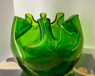 Blenko Rose Bowl #947 in Forest Green Art Glass.