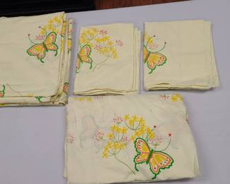 VTG Tastemaker butterfly sheets set