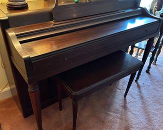 Console Wurlitzer mahogany piano