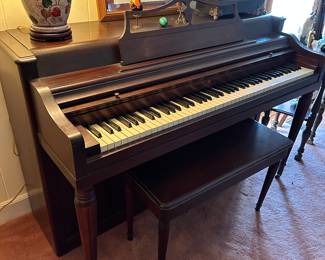Console Wurlitzer mahogany piano