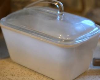 GlasBake refrigerator dish 