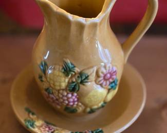 Small pitcher and bowl 