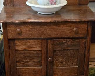 Oak dry sink 