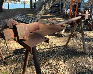 dual anvil vise work stand