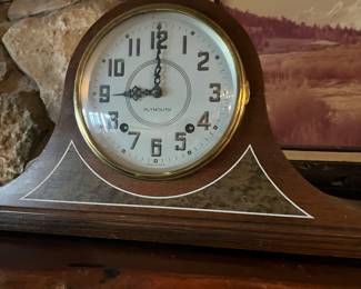 mantle clock