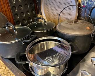 cookware pots and pans