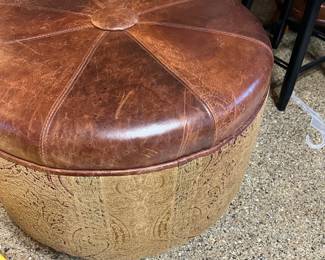 brown round ottoman