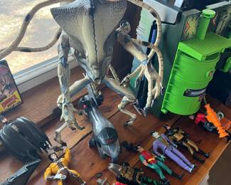 superheros, action figures, transformers