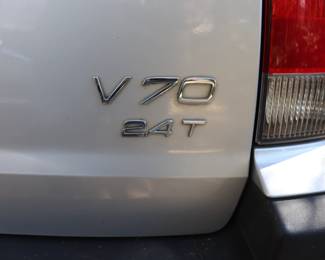 Volvo V 70 Wagon  2001  Brand new Battery 227677 Miles  Runs Smooth! 