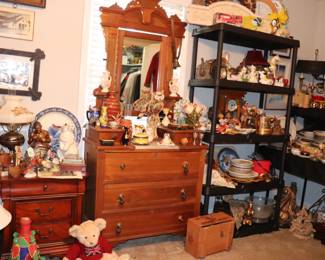 Antique Victorian Dresser
