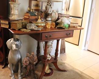 Drop leaf Sheraton Revival Lamp Table 