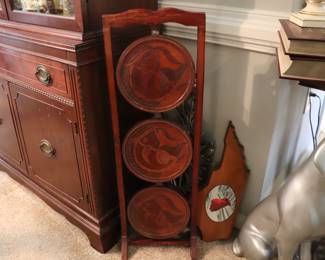 Mahogany Folding 3 Tier Pie Stand Cooling Rack Rare Carved Fish 