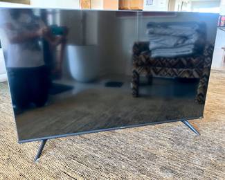 50" R7G5 Series Hisense Roku TV