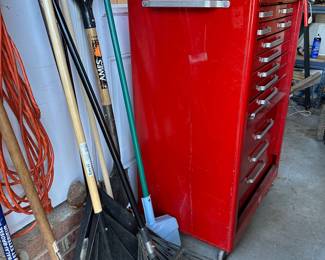 C63 - $200 - Beach 12 Drawer Rolling Tool Box. Has key and locks! Measures 29" wide (with side handle) x 18" deep x 42" tall. 