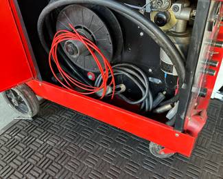 C66 - $250 - Becca Mig 180 Welder. Untested - looks good. 