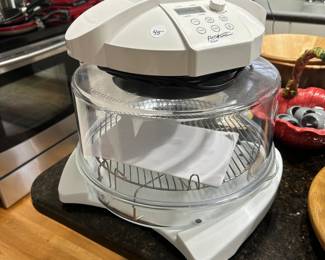 C46 - $45 - Flavor Wave Oven looks brand new. 