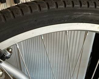 C86 - $50 - Schwinn Link 21 speed Bike. 