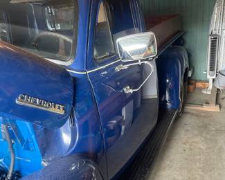1952 CHEVY PICKUP