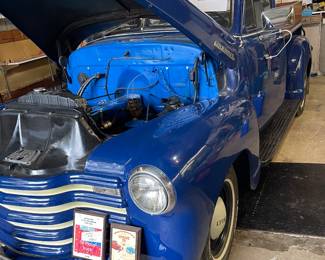 1952 CHEVY PICKUP