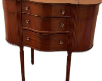 Antique Hepplewhite Style Mahogany Bow Front Chest of Drawers