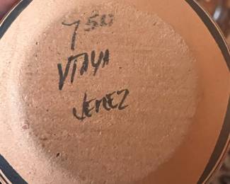 Pueblo Pottery Seed Pot - Made by V. Toya Jemez