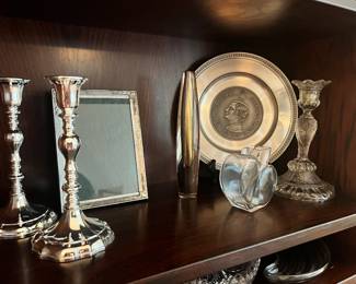 Scandia Pewter Carl XVI Gustaf 1973 King of Sweden Decorative Plate, Kosta Boda Sweden Heart Shaped Glass Vase