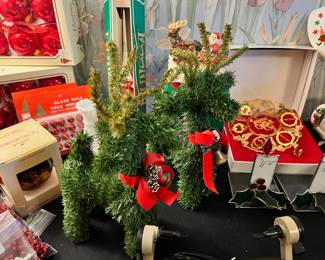 Assortment of Christmas Decor & Ornaments