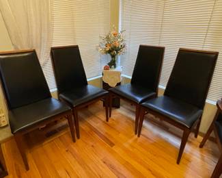 Dillingham MFG Co. Mid Century Dining Table with 6 Black Leather/Walnut Dining Chairs