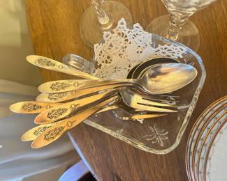 Community Silver Plate Flatware - 5 Forks, 4 Spoons