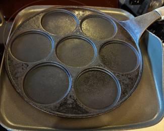 Cast Iron Waffle Pan