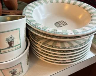 Pfaltzgraff Naturewood Dishes -4 Mugs, 2 Cereal Bowls, 6 Bread & Butter Plates, 2 Dinner Plates