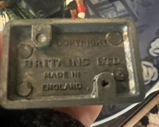 Set of 6 Britains 1/32 Scale Royal Guard Metal Toy Soldiers