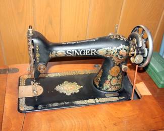 inger Sewing Machine in Cabinet
