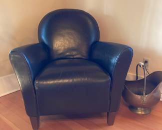 Calia Italia Black Leather Lounge Arm Chair